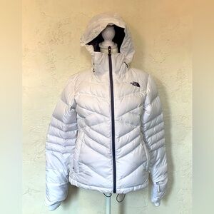 The North Face 550 Puffer Down Sz S snowboard ski winter coat hooded